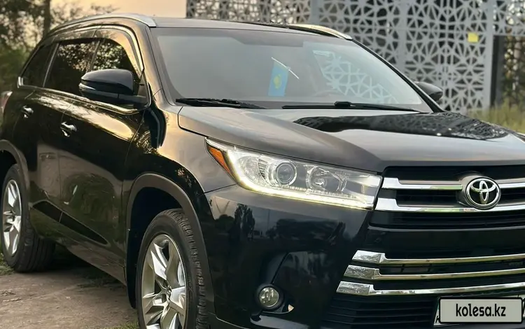 Toyota Highlander 2016 годаүшін16 000 000 тг. в Байконыр