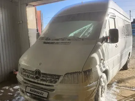 Mercedes-Benz Sprinter 2001 года за 8 500 000 тг. в Актобе – фото 3