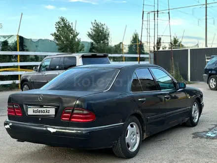 Mercedes-Benz E 280 1996 года за 1 650 000 тг. в Алматы – фото 3