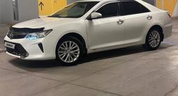 Toyota Camry 2015 года за 11 350 000 тг. в Алматы – фото 4