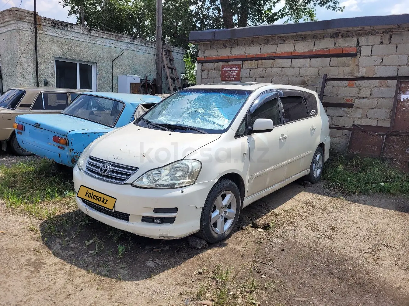 Toyota Ipsum, 2004