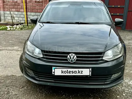 Volkswagen Polo 2018 года за 5 350 000 тг. в Алматы – фото 2