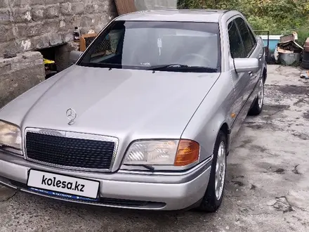 Mercedes-Benz C 280 1994 года за 2 500 000 тг. в Алтай