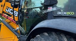 Стёкла заводские на экскав 3 1 jcb за 68 000 тг. в Алматы – фото 5