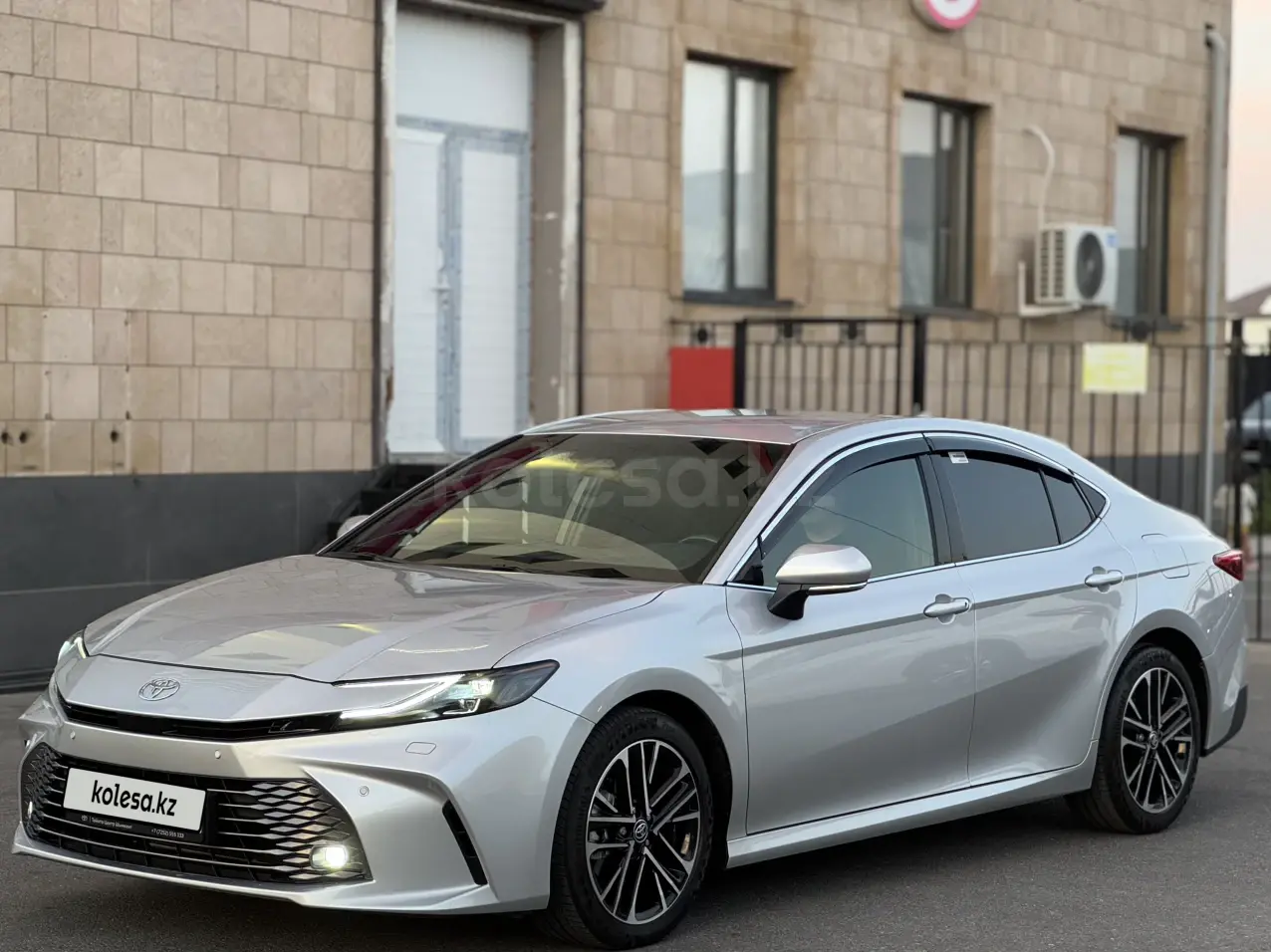 Toyota Camry, 2024