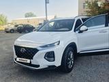 Hyundai Santa Fe 2019 года за 11 700 000 тг. в Актобе – фото 2