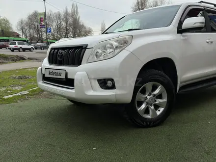 Toyota Land Cruiser Prado 2009 года за 13 500 000 тг. в Алматы – фото 2