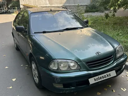 Toyota Avensis 1998 года за 2 500 000 тг. в Алматы