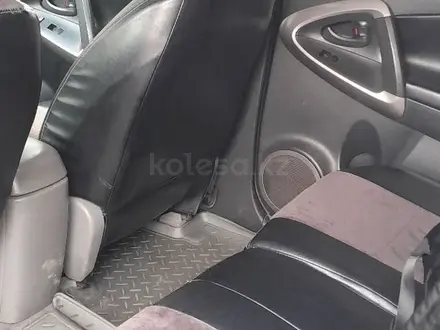 Toyota RAV4 2007 года за 6 700 000 тг. в Актобе – фото 4