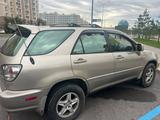 Lexus RX 300 2001 года за 5 000 000 тг. в Астана – фото 2