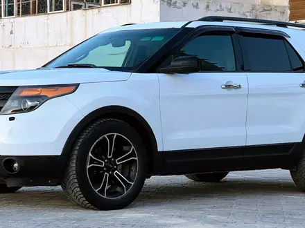 Ford Explorer 2014 года за 12 300 000 тг. в Актау