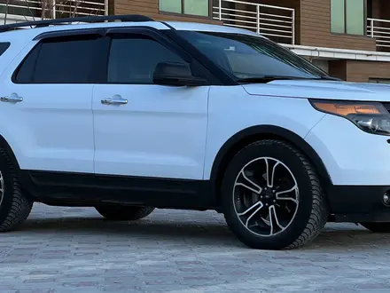 Ford Explorer 2014 года за 12 300 000 тг. в Актау – фото 9