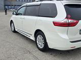 Toyota Sienna 2017 года за 17 700 000 тг. в Тараз