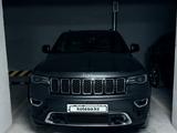 Jeep Grand Cherokee 2021 годаfor24 900 000 тг. в Караганда – фото 2