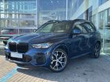 BMW X5 2022 года за 43 990 000 тг. в Алматы