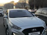 Hyundai Sonata 2018 года за 8 800 000 тг. в Шымкент – фото 3