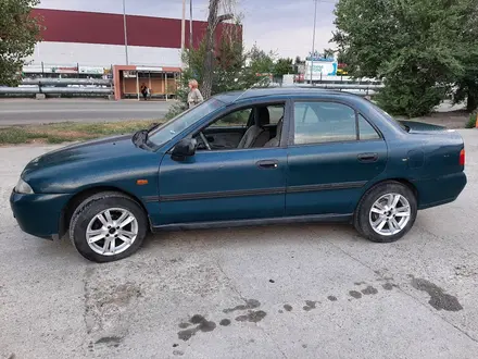 Mitsubishi Carisma 1997 года за 1 200 000 тг. в Семей – фото 4