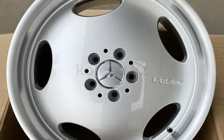 R18 Mercedes Benz LARZON за 1 000 тг. в Алматы