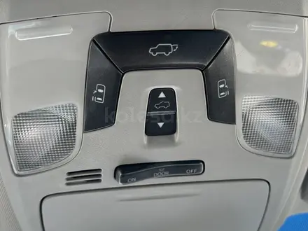 Toyota Sienna 2015 года за 9 200 000 тг. в Актобе – фото 9