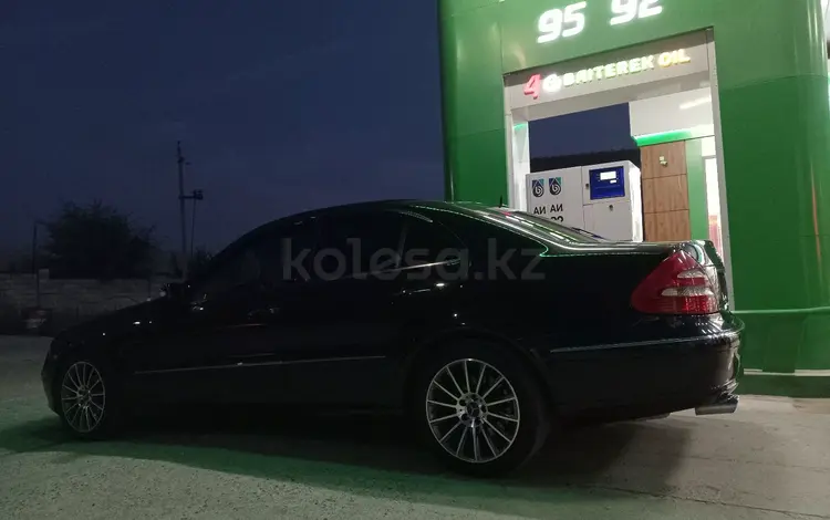 Mercedes-Benz E 320 2002 годаfor5 500 000 тг. в Шымкент