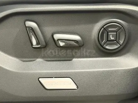 Volkswagen Touareg Business Atmosphere 2025 года за 38 990 000 тг. в Караганда – фото 16