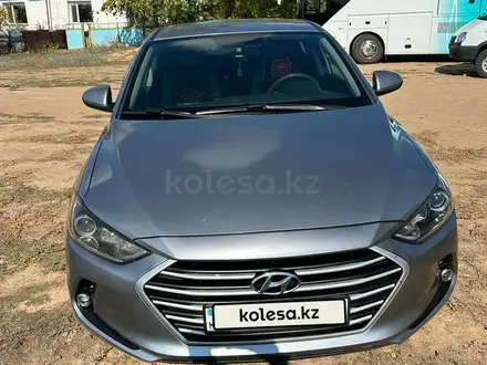 Hyundai Elantra 2018 года за 7 900 000 тг. в Павлодар – фото 4