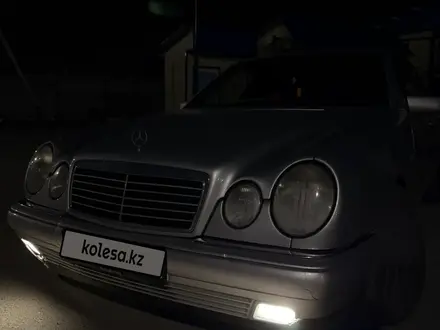 Mercedes-Benz E 280 1998 года за 2 800 000 тг. в Алматы – фото 9