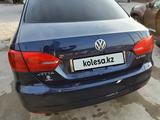 Volkswagen Jetta 2010 года за 4 600 000 тг. в Актау – фото 4