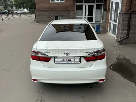 Toyota Camry 2016 года за 10 000 000 тг. в Семей – фото 5