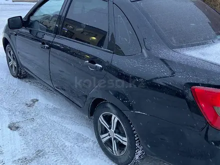 ВАЗ (Lada) Granta 2190 2015 года за 2 300 000 тг. в Астана – фото 3