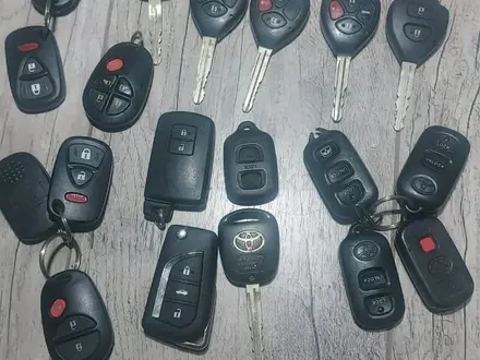 Брелок ДУ штатной сигнализации Toyota за 10 000 тг. в Алматы