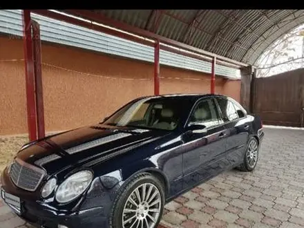 Mercedes-Benz E 240 2002 года за 5 300 000 тг. в Шымкент – фото 3