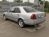 Mercedes-Benz C 200 1993 годаүшін1 350 000 тг. в Алматы – фото 4