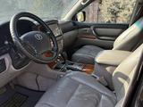 Toyota Land Cruiser 2004 годаүшін9 499 999 тг. в Алматы – фото 2