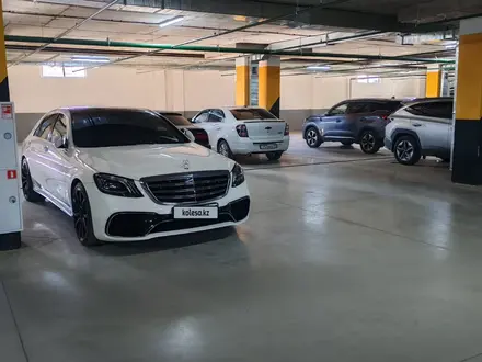 Mercedes-Benz S 63 AMG 2014 года за 29 000 000 тг. в Астана