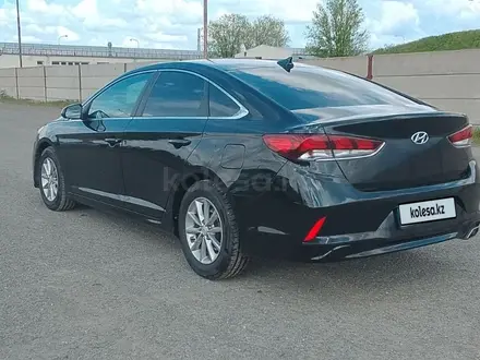 Hyundai Sonata 2018 года за 8 200 000 тг. в Уральск – фото 4