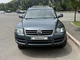 Volkswagen Touareg 2006 года за 6 300 000 тг. в Алматы – фото 4