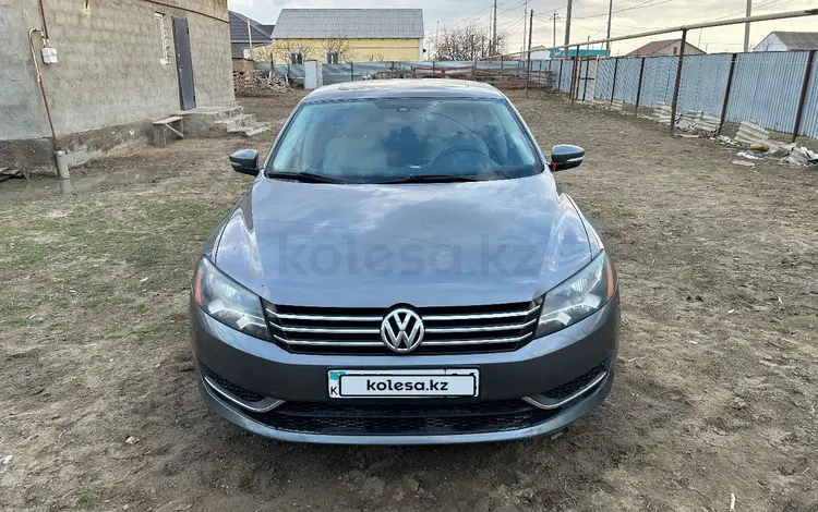 Volkswagen Passat 2014 года за 5 000 000 тг. в Атырау