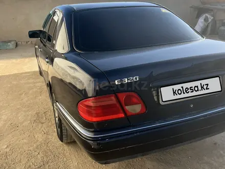 Mercedes-Benz E 320 1998 года за 2 000 000 тг. в Жанаозен – фото 19