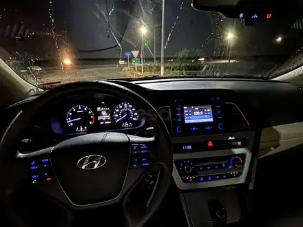 Hyundai Sonata 2016 года за 5 300 000 тг. в Уральск – фото 7