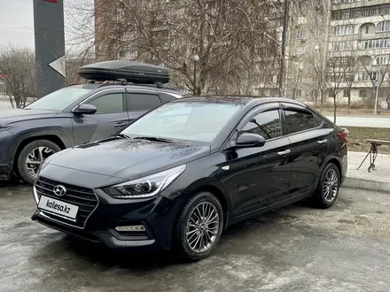 Hyundai Accent 2019 года за 7 200 000 тг. в Усть-Каменогорск – фото 2