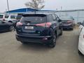 Toyota RAV4 2018 годаfor9 500 000 тг. в Атырау – фото 3