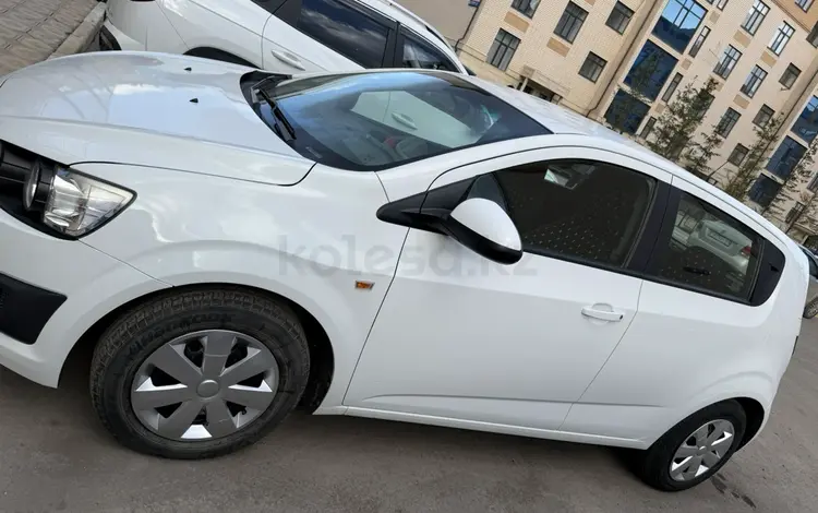 Chevrolet Aveo 2013 года за 3 300 000 тг. в Караганда