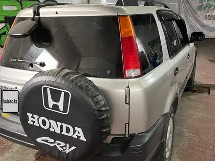 Honda CR-V 1997 года за 4 100 000 тг. в Усть-Каменогорск – фото 4