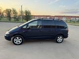 Volkswagen Sharan 1996 годаfor2 000 000 тг. в Уральск – фото 4
