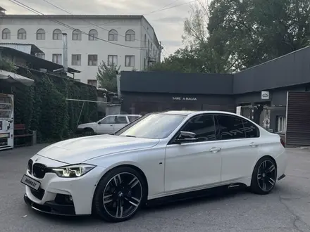 BMW 340 2017 года за 21 900 000 тг. в Алматы – фото 5