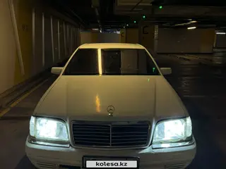 Mercedes-Benz S 320
