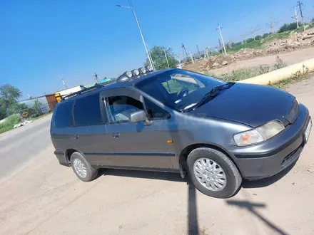 Honda Shuttle 2000 года за 3 500 000 тг. в Алматы – фото 3