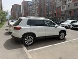 Volkswagen Tiguan 2016 года за 7 300 000 тг. в Алматы – фото 3