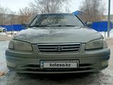 Toyota Camry 2000 годаүшін3 400 000 тг. в Актобе